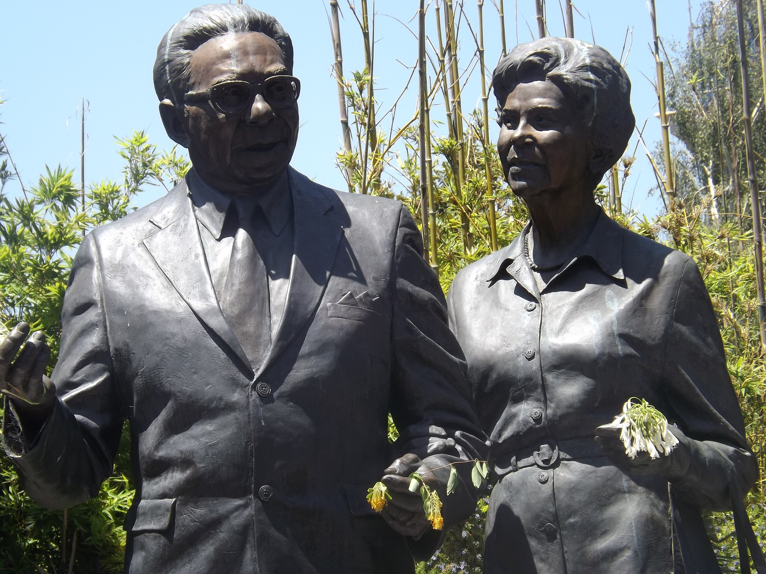 domain name registration to help Nicholls businesses build their online presence